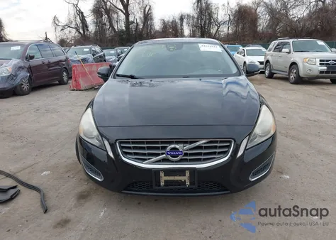 2012 Volvo S60 T5 z USA, uszkodzony, nr VIN YV1622FS0C2101454